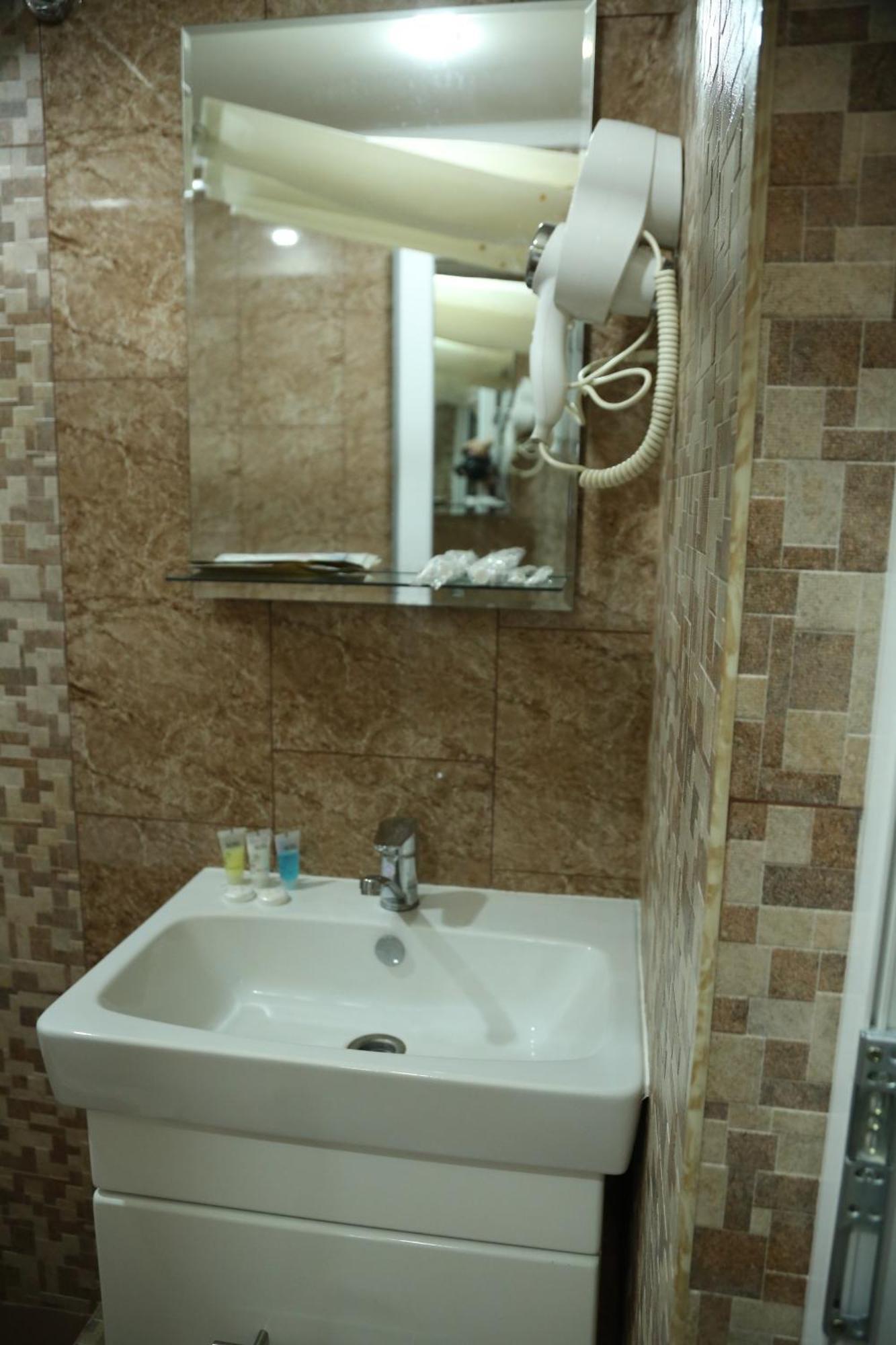 Vell Grey Hotel Martuni Εξωτερικό φωτογραφία