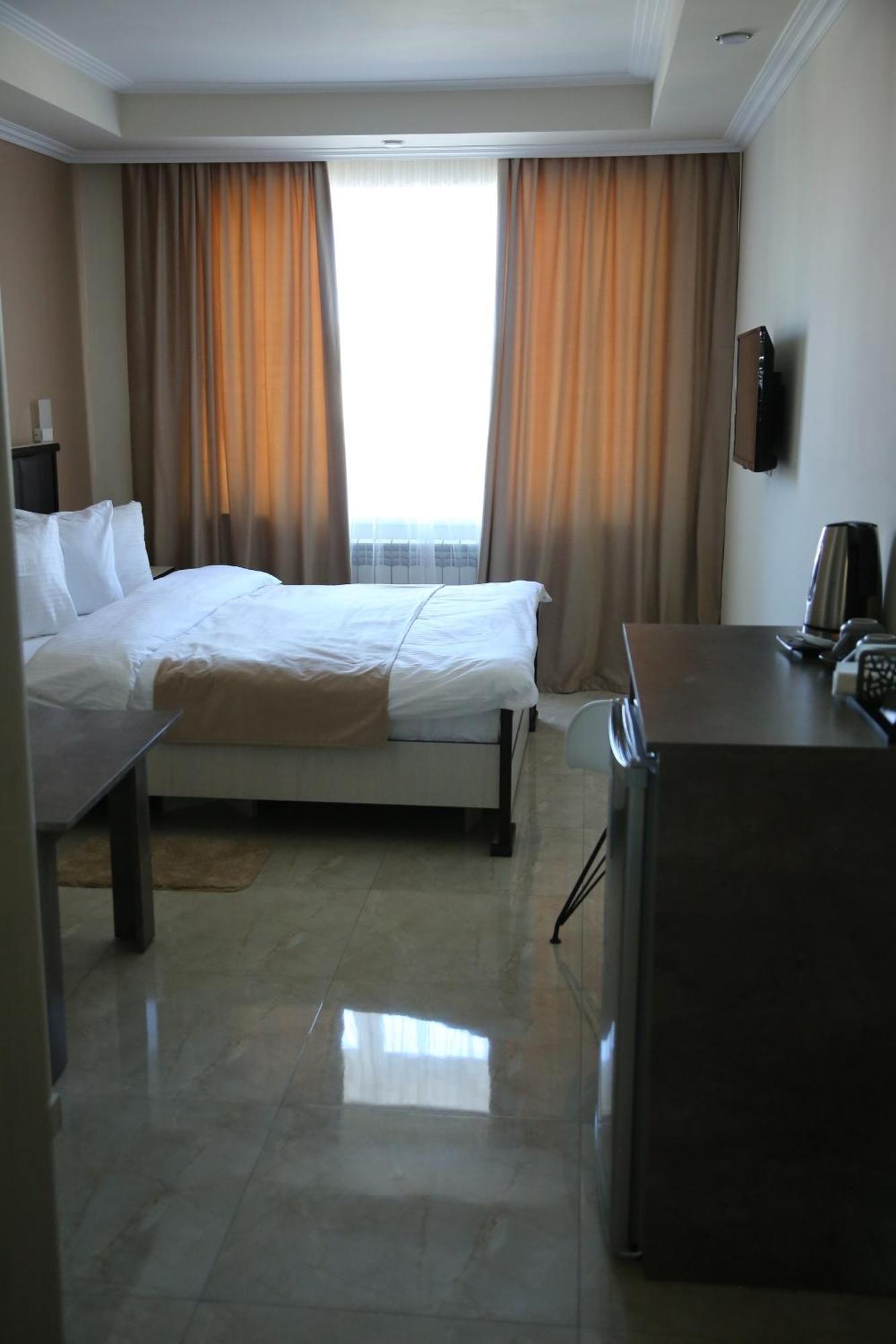 Vell Grey Hotel Martuni Εξωτερικό φωτογραφία