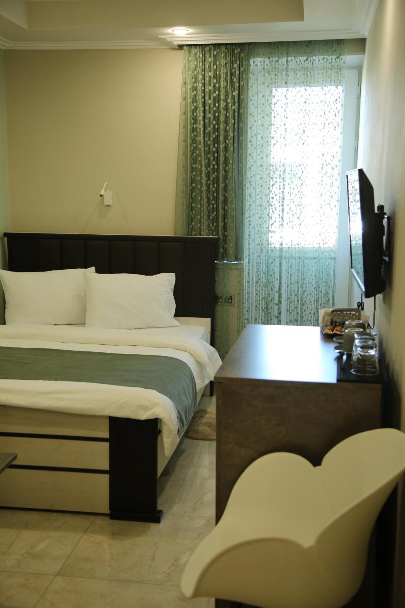 Vell Grey Hotel Martuni Εξωτερικό φωτογραφία