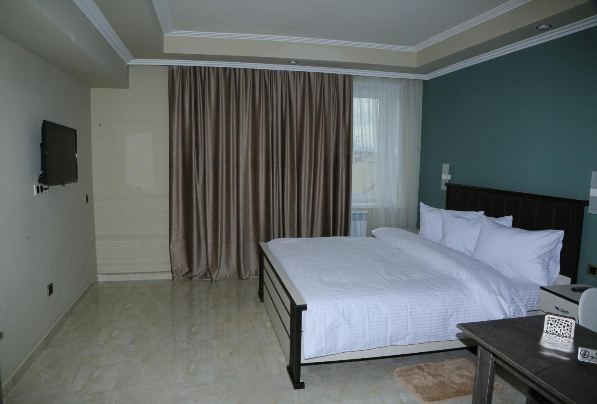 Vell Grey Hotel Martuni Εξωτερικό φωτογραφία